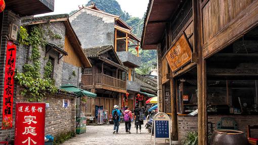 逃离拇指山地